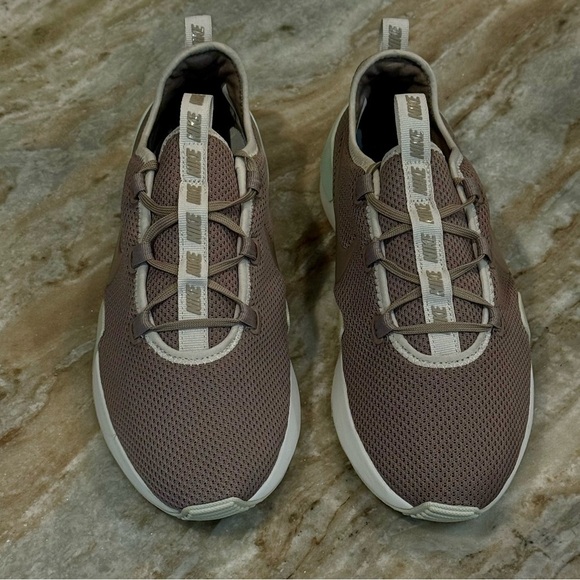 Women’s NIKE Ashin modern sneakers- sepia stone. Size 11 - Picture 4 of 12